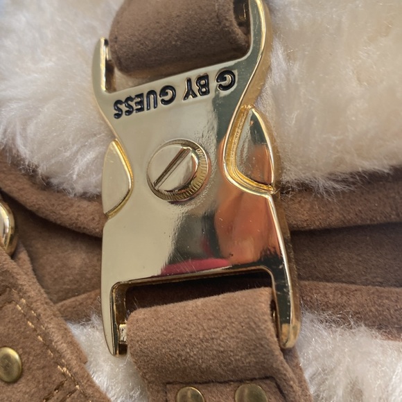 Boot Sale!!! - Picture 2 of 7